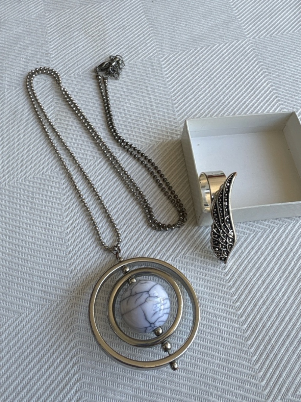 Silver-Tone White Marbled Pendant Necklace and Ring set